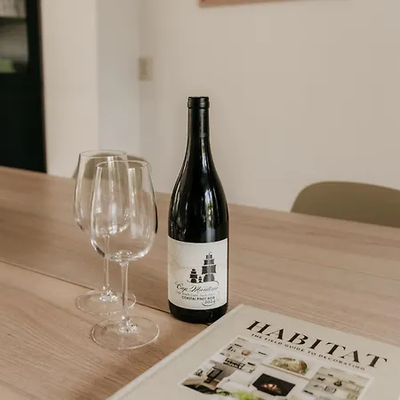 度假居 Met Ruime Tuin En Hottub *