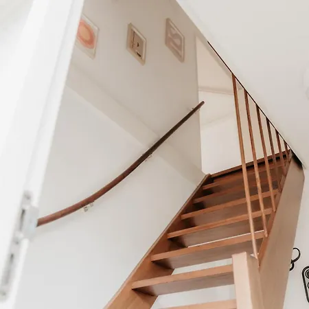 Met Ruime Tuin En Hottub 度假居 奥德多普