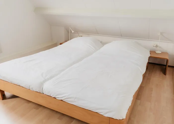 بيت للعطل Met Ruime Tuin En Hottub