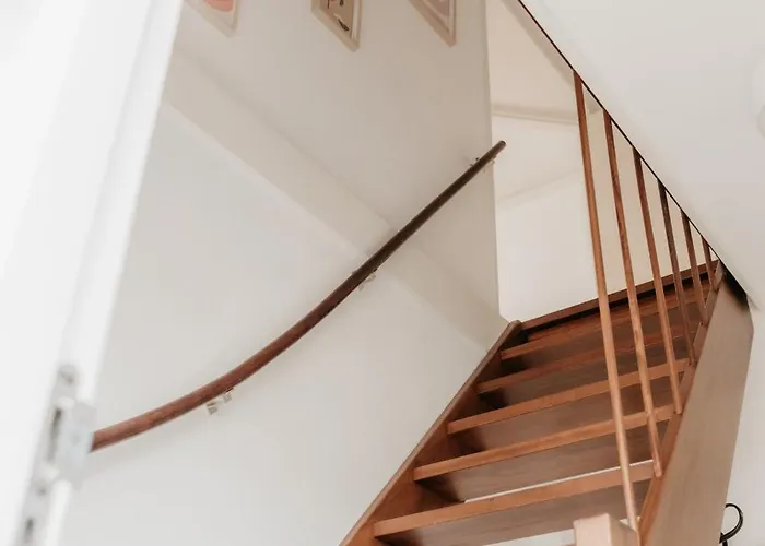 Met Ruime Tuin En Hottub بيت للعطل آودورب